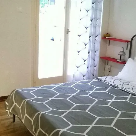 Apartment From - Kononos